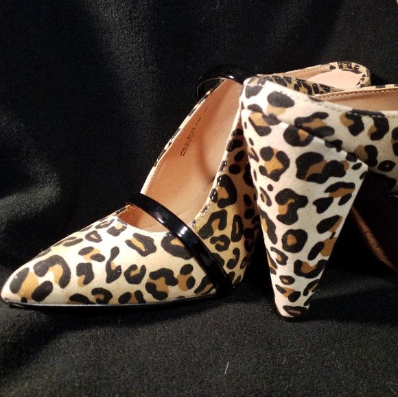 Leopard print slide in shoes - Picture 2 of 8